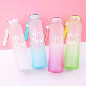 زجاجات مياه زجاجية عصرية