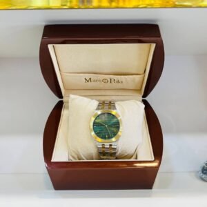 ساعة "ماركو بولو" الفاخرة بميناء الزمرد