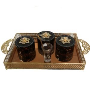 عدة متة 'الرخام الغامق' على صينية شبكية ذهبية