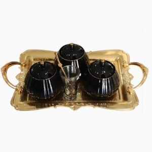 عدة متة 'المرجانة السوداء' على صينية ملكية ذهبية