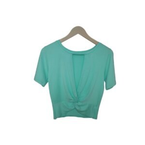 بلوزة عصرية بعقدة أمامية